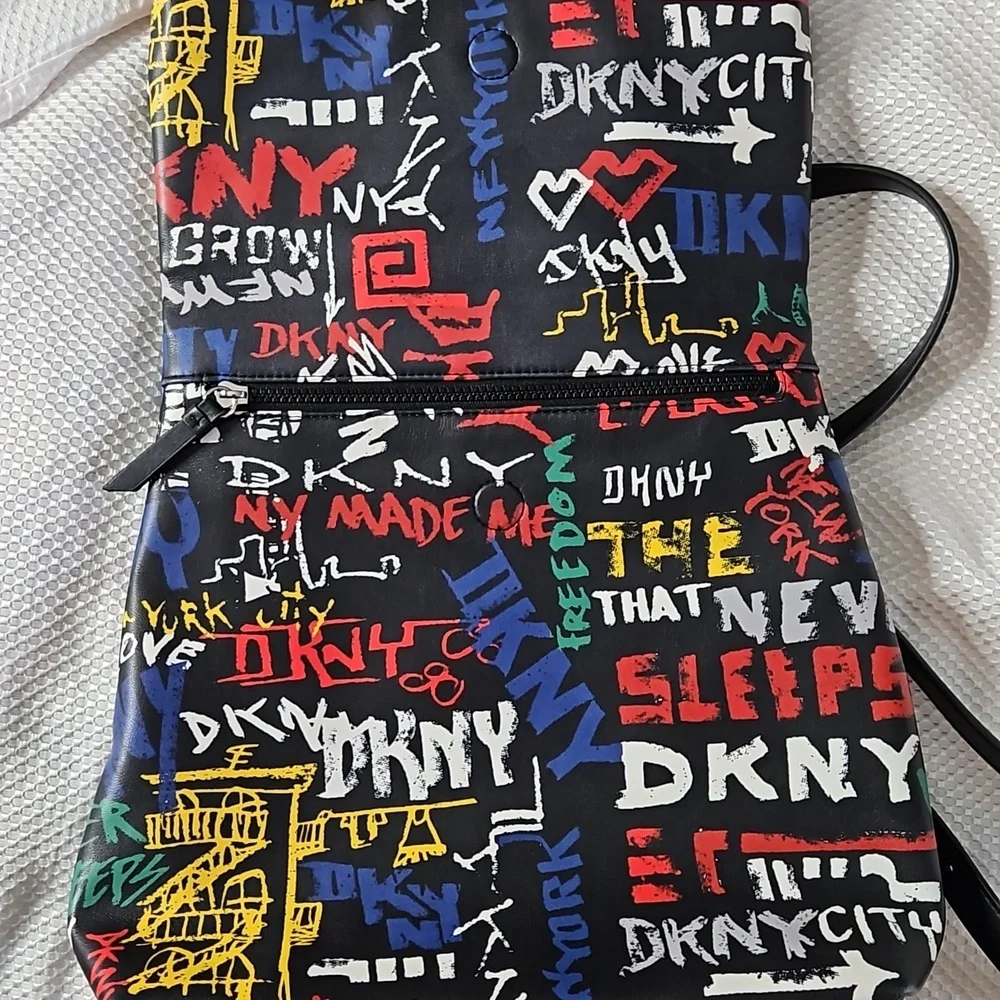 Dkny nyc tilly